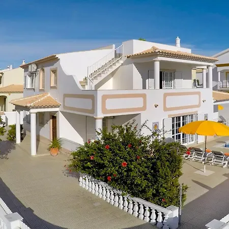 Jomar Villa *